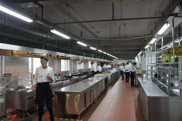 餐廳后廚設(shè)計詳解，隨便一條都很要命