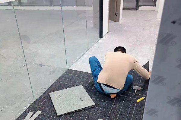 辦公室裝修里的利舊是指什么意思？